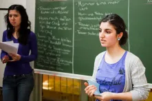 Wie das Abitur auch für Geflüchtete erreichbar wird