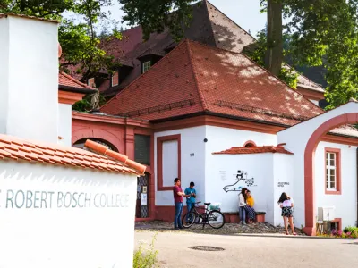 UWC Eingang