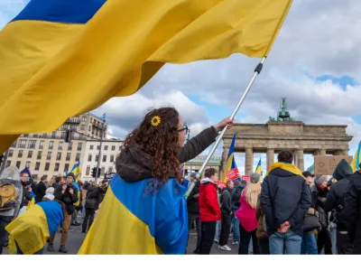 Cover Ukrainian displaced people_600x800.png