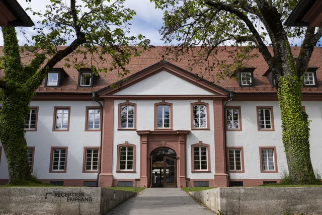 Das Haupthaus des UWC Robert Bosch College in Freiburg