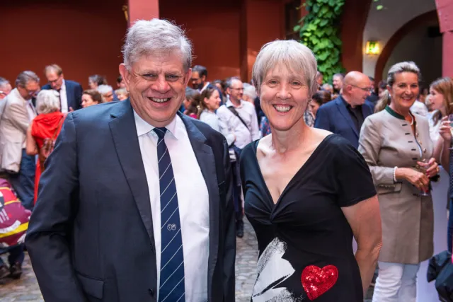 [DE Copy] Laurence Nodder und Helen White RBC