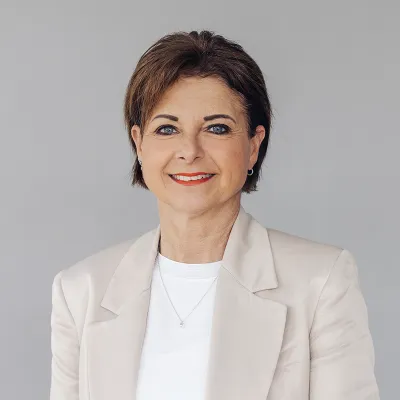 Franco-Perez_Josefina_01.png
